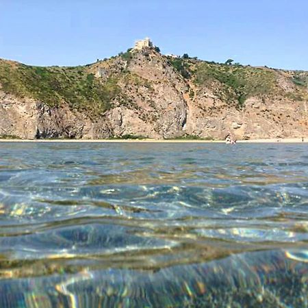 Aparthotel Baia Dei Delfini Furnari Exterior foto