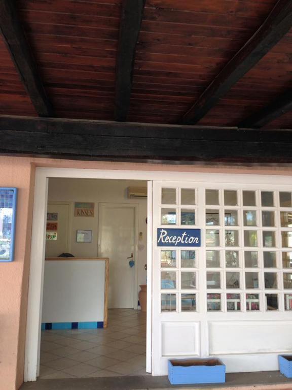 Aparthotel Baia Dei Delfini Furnari Exterior foto
