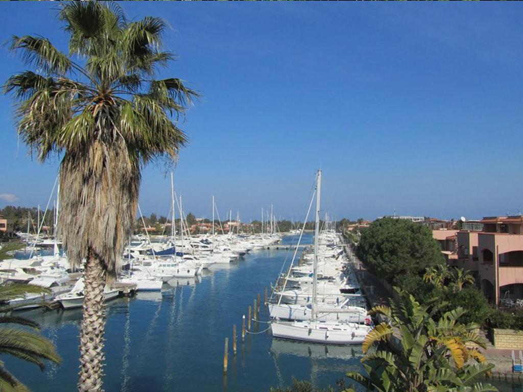 Aparthotel Baia Dei Delfini Furnari Exterior foto