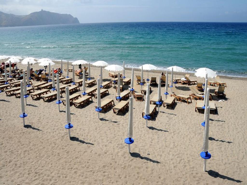 Aparthotel Baia Dei Delfini Furnari Exterior foto