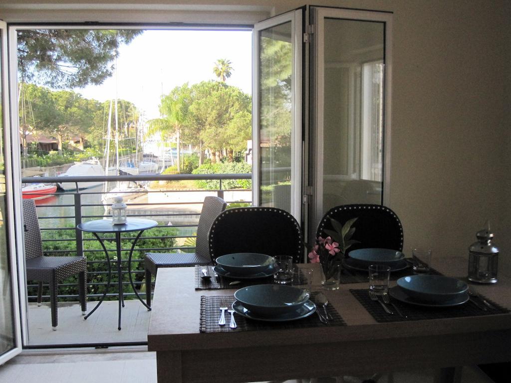 Aparthotel Baia Dei Delfini Furnari Habitación foto