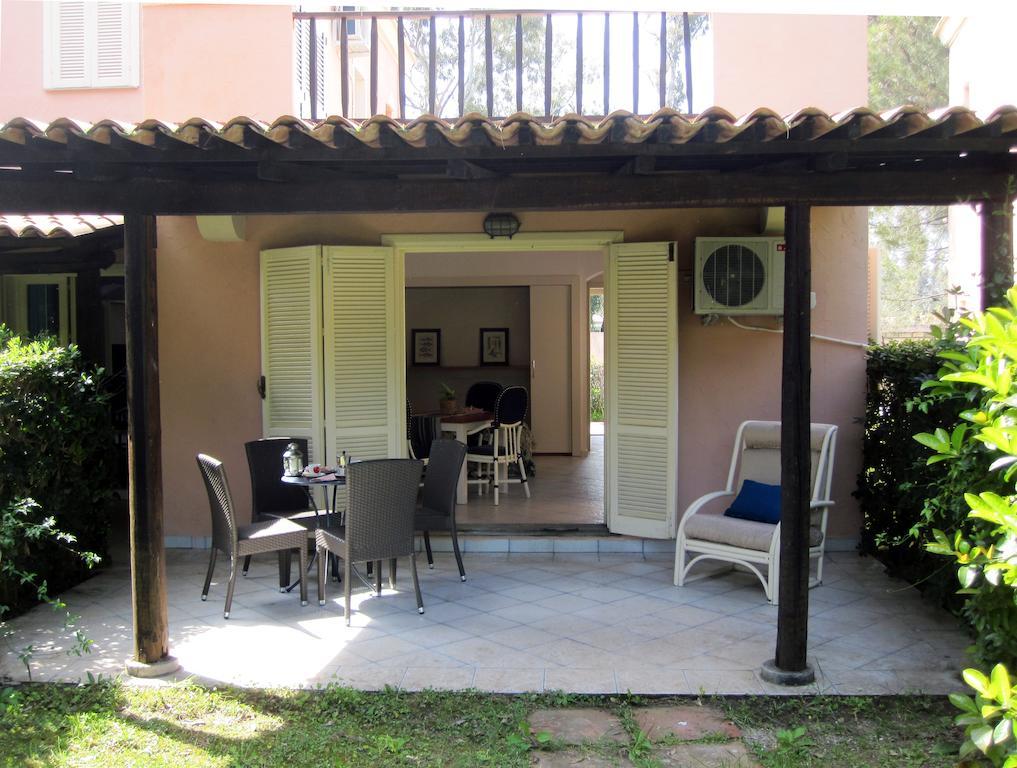 Aparthotel Baia Dei Delfini Furnari Habitación foto